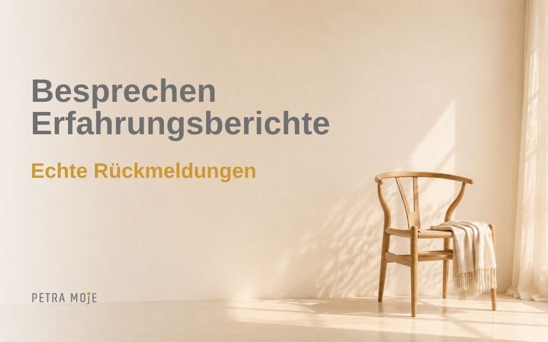 Besprechen Erfahrungsberichte mit echten Rückmeldungen. Heller Raum mit Holzstuhl als Beitragsbild zu Erfahrungen mit dem Besprechen